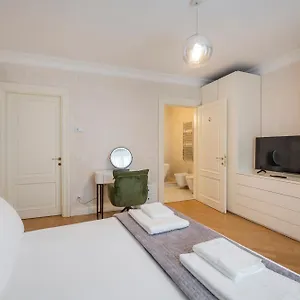  Apartment Royal - Centro Brera